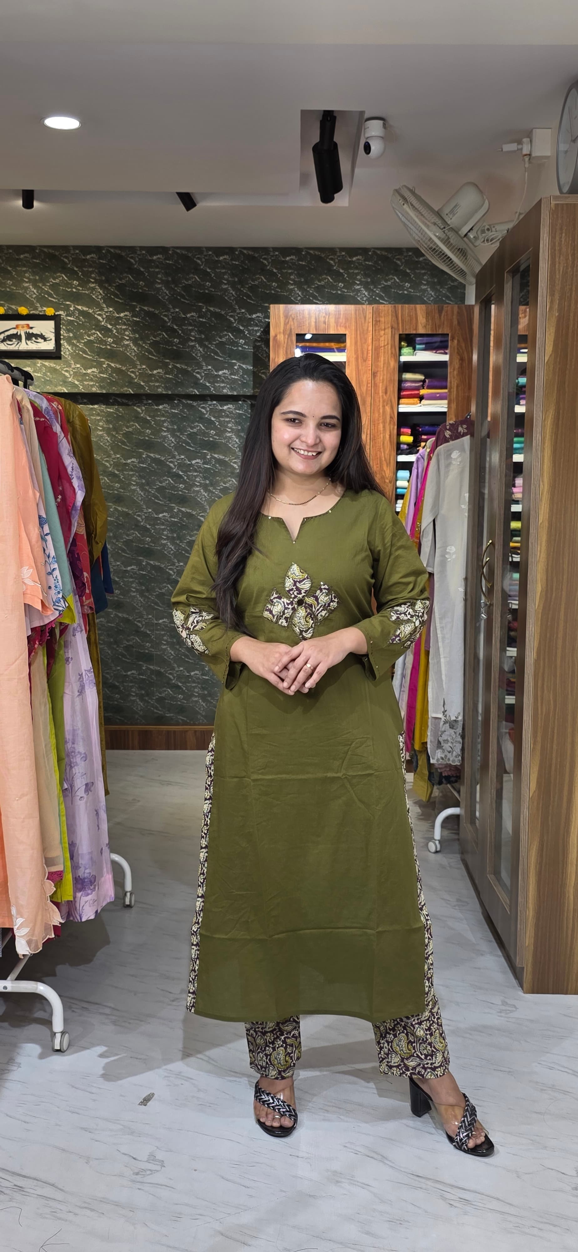 Olive Green Kurta Set with Kalamkari Printed Bottom & Dupatta view 3