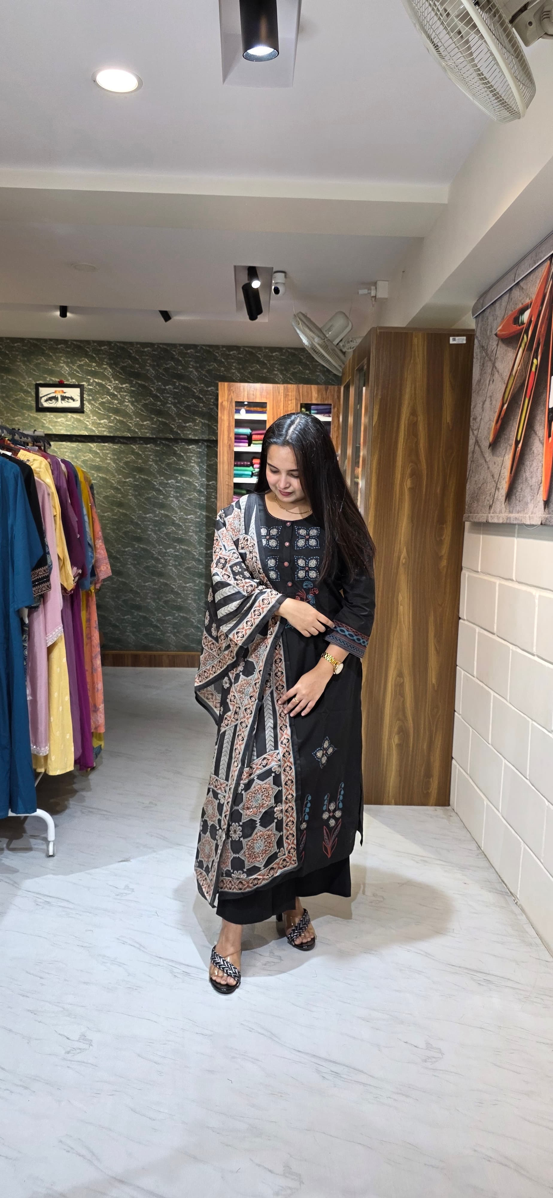 Classic Black Kurta Set with Appliqué & Thread Embroidery and Ajrakh Dupatta view 2