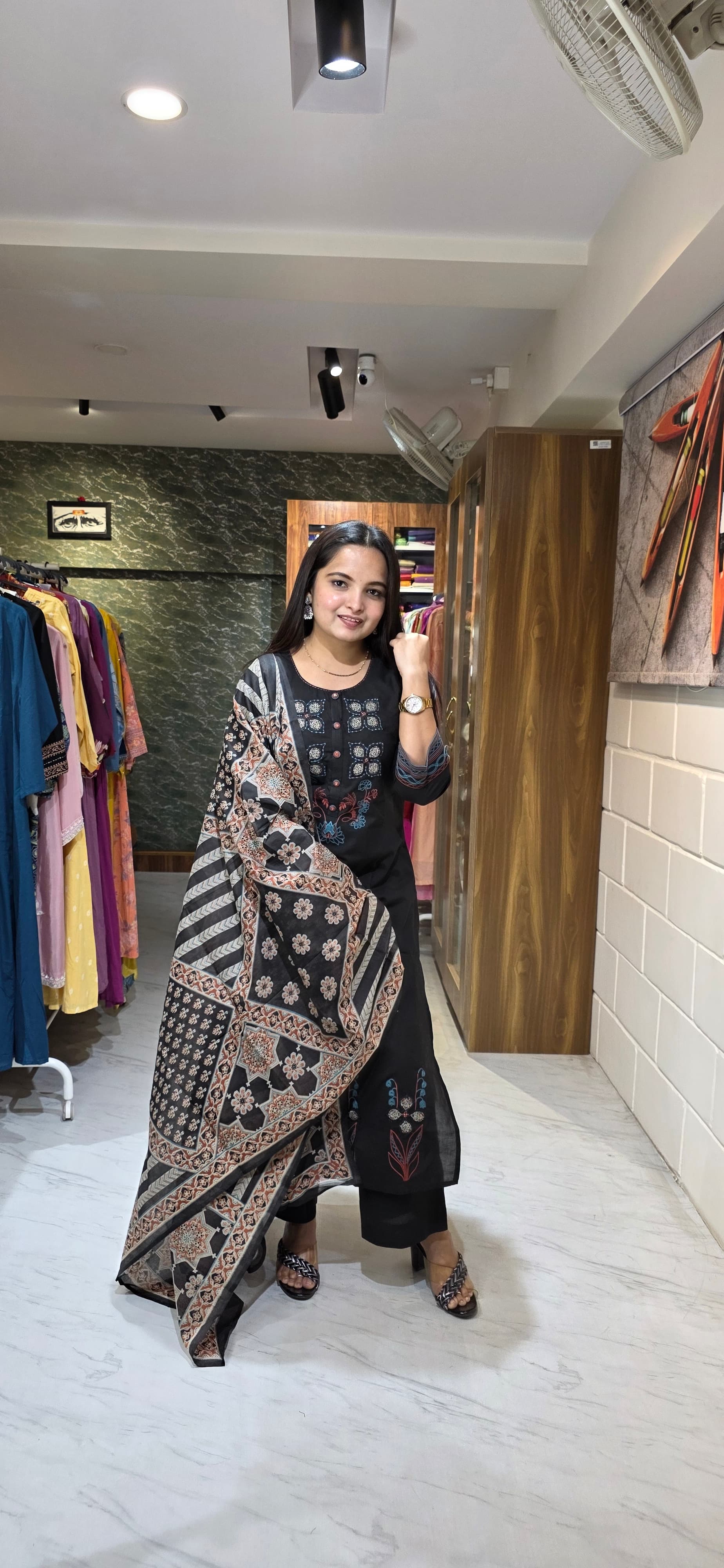 Classic Black Kurta Set with Appliqué & Thread Embroidery and Ajrakh Dupatta view 3