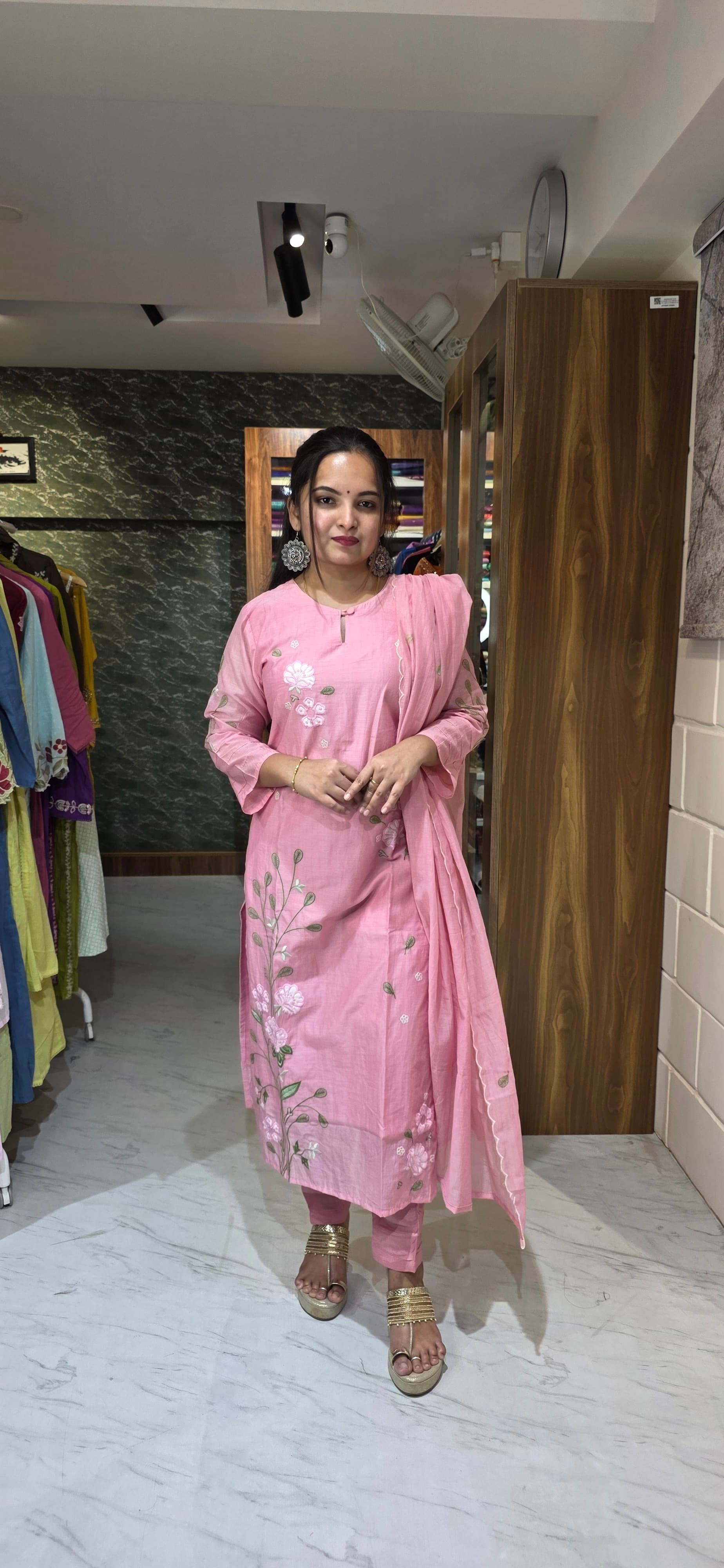 Blush Pink Embroidered Mul Chanderi Suit Set with Scallop Dupatta view 2