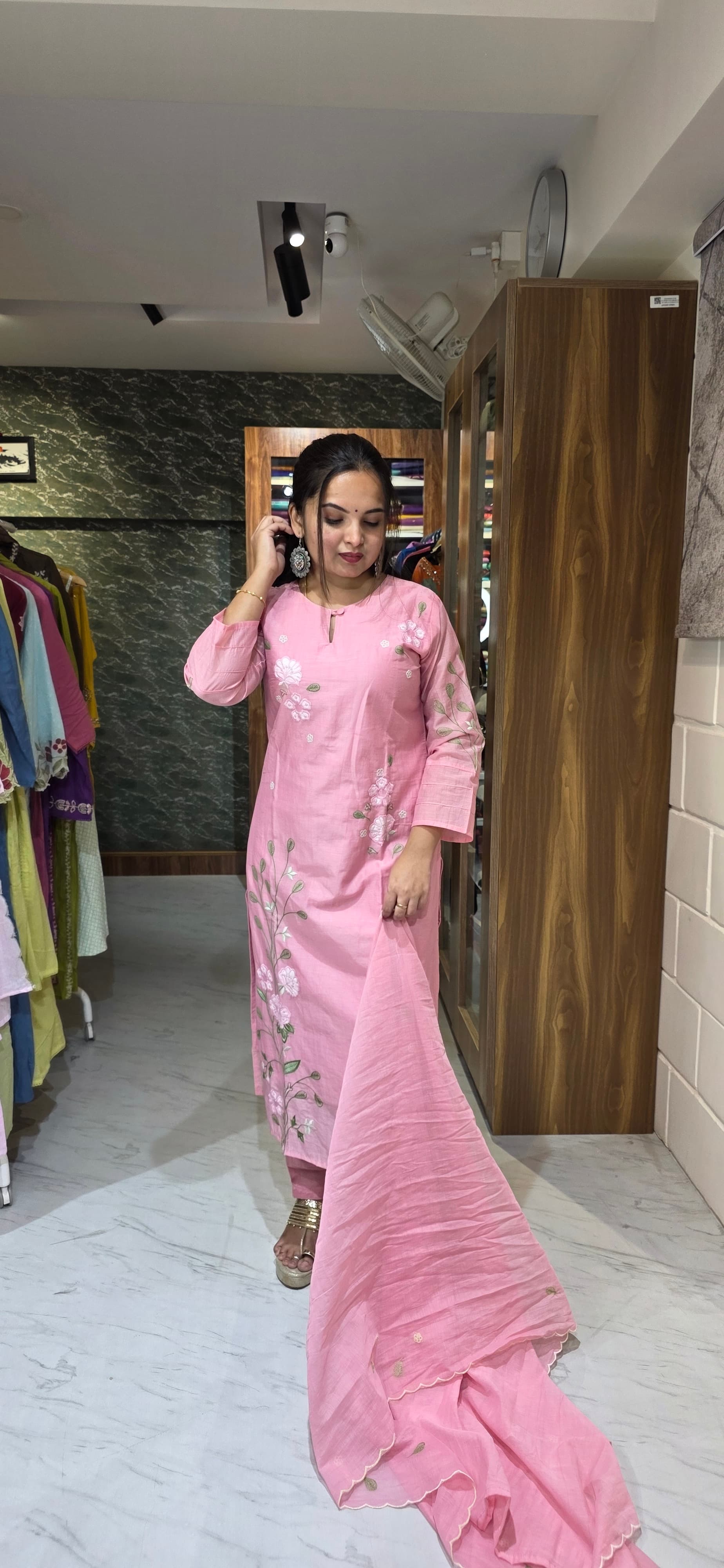 Blush Pink Embroidered Mul Chanderi Suit Set with Scallop Dupatta view 4