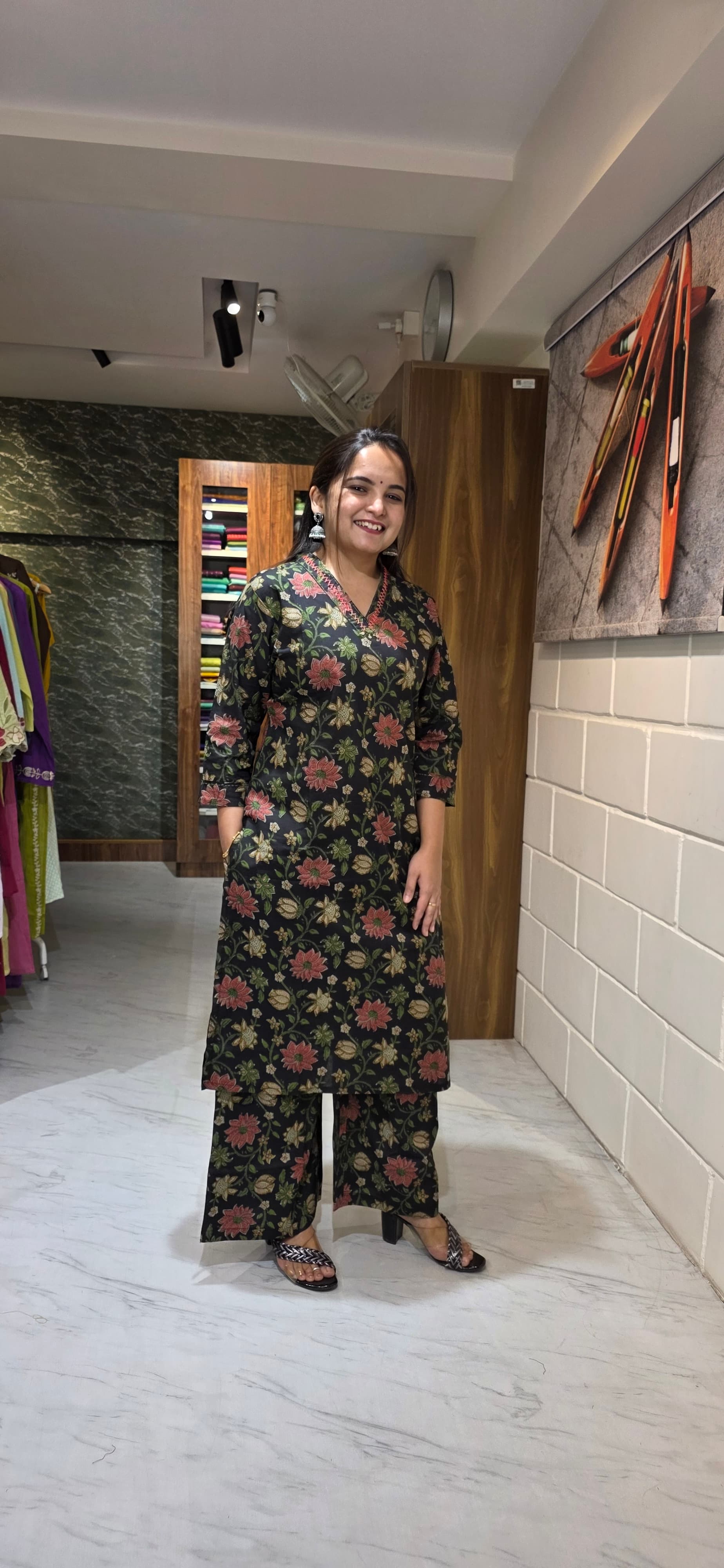 Black Floral Print V-Neck Kurta Set - Premium Cotton