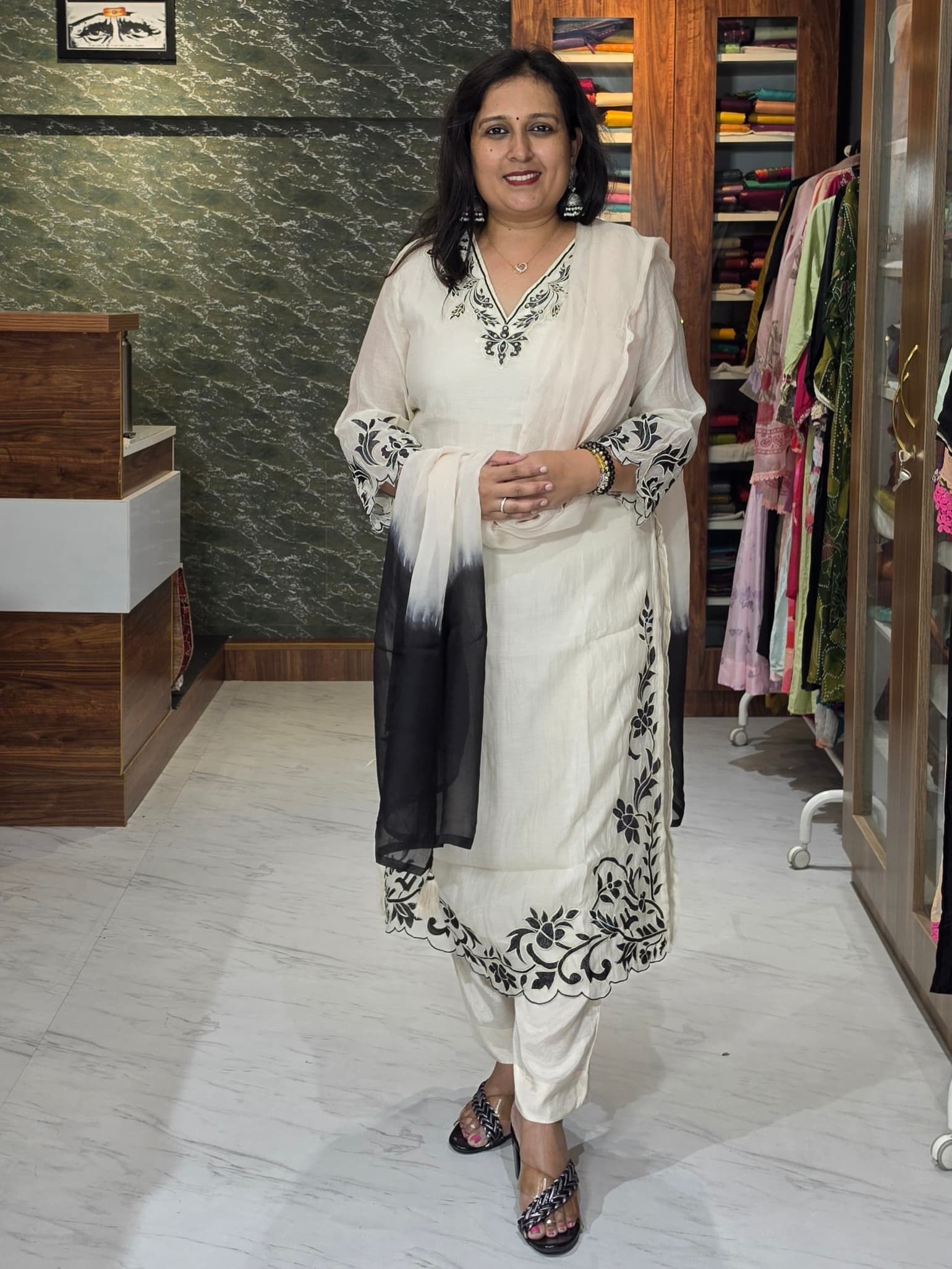 Mul Chanderi Ivory White & Black Appliqué Embroidery Suit Set view 2