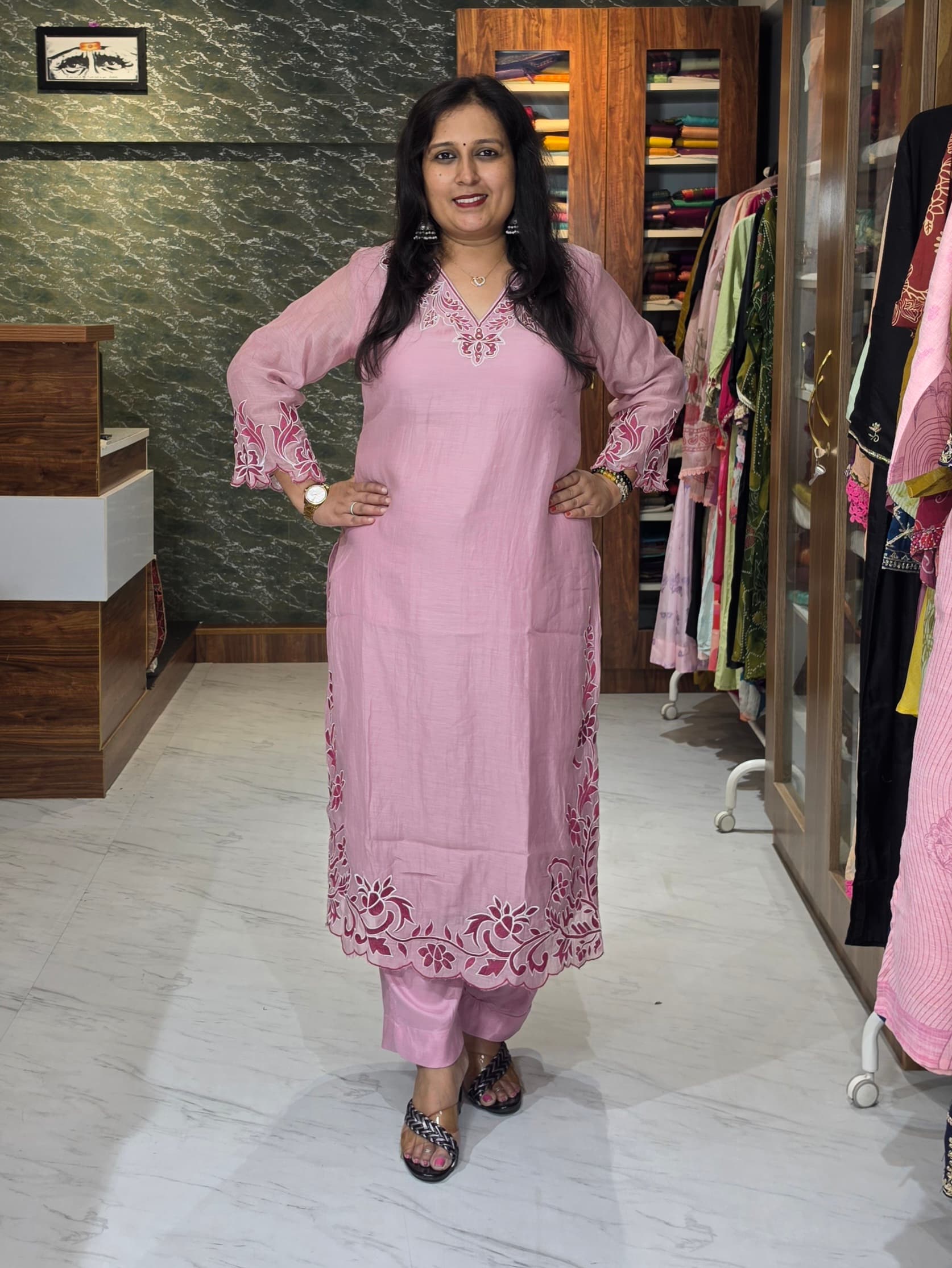 Mul Chanderi Pink Appliqué Embroidery Suit Set with Organza Dupatta view 4
