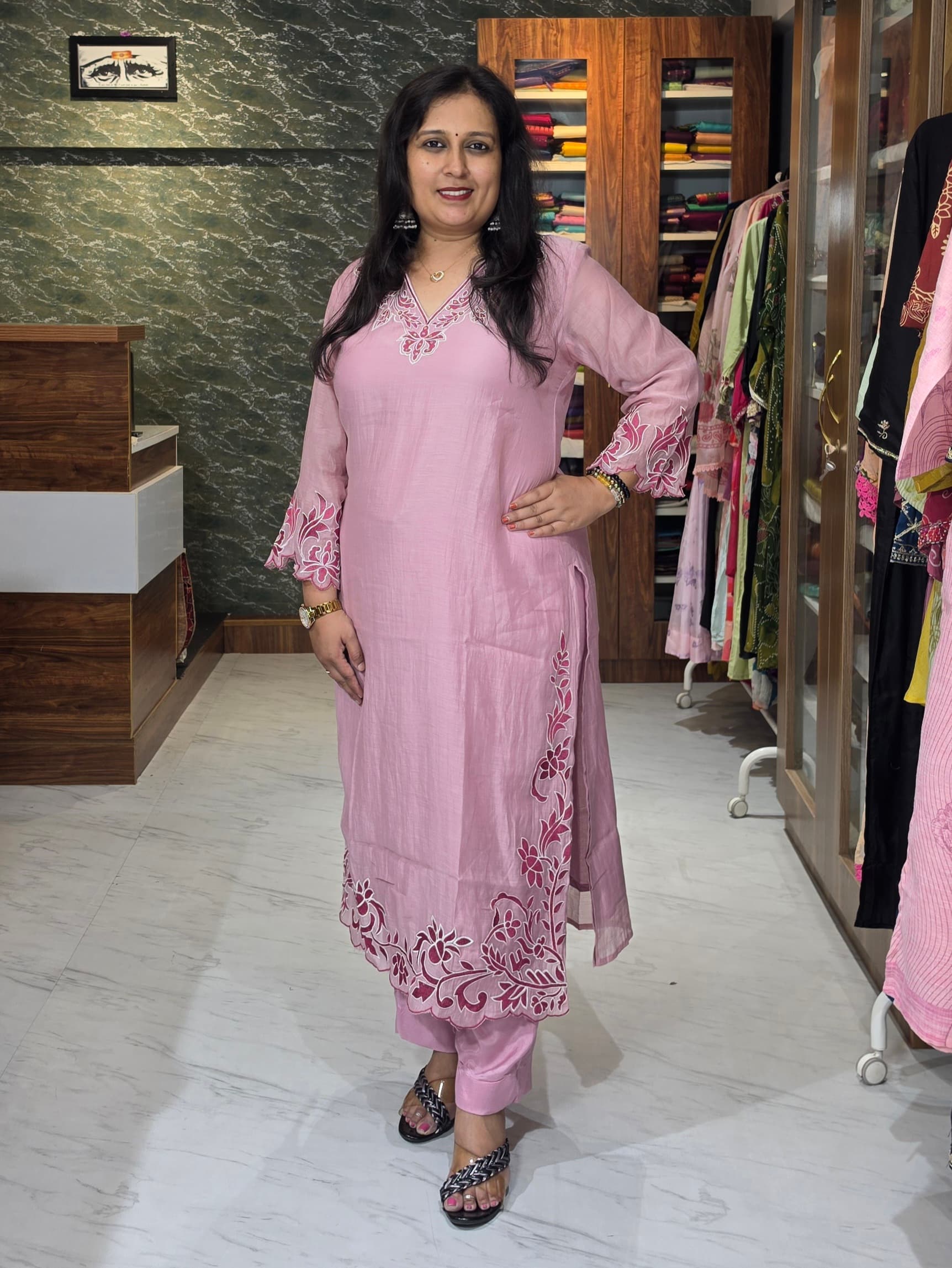 Mul Chanderi Pink Appliqué Embroidery Suit Set with Organza Dupatta view 3