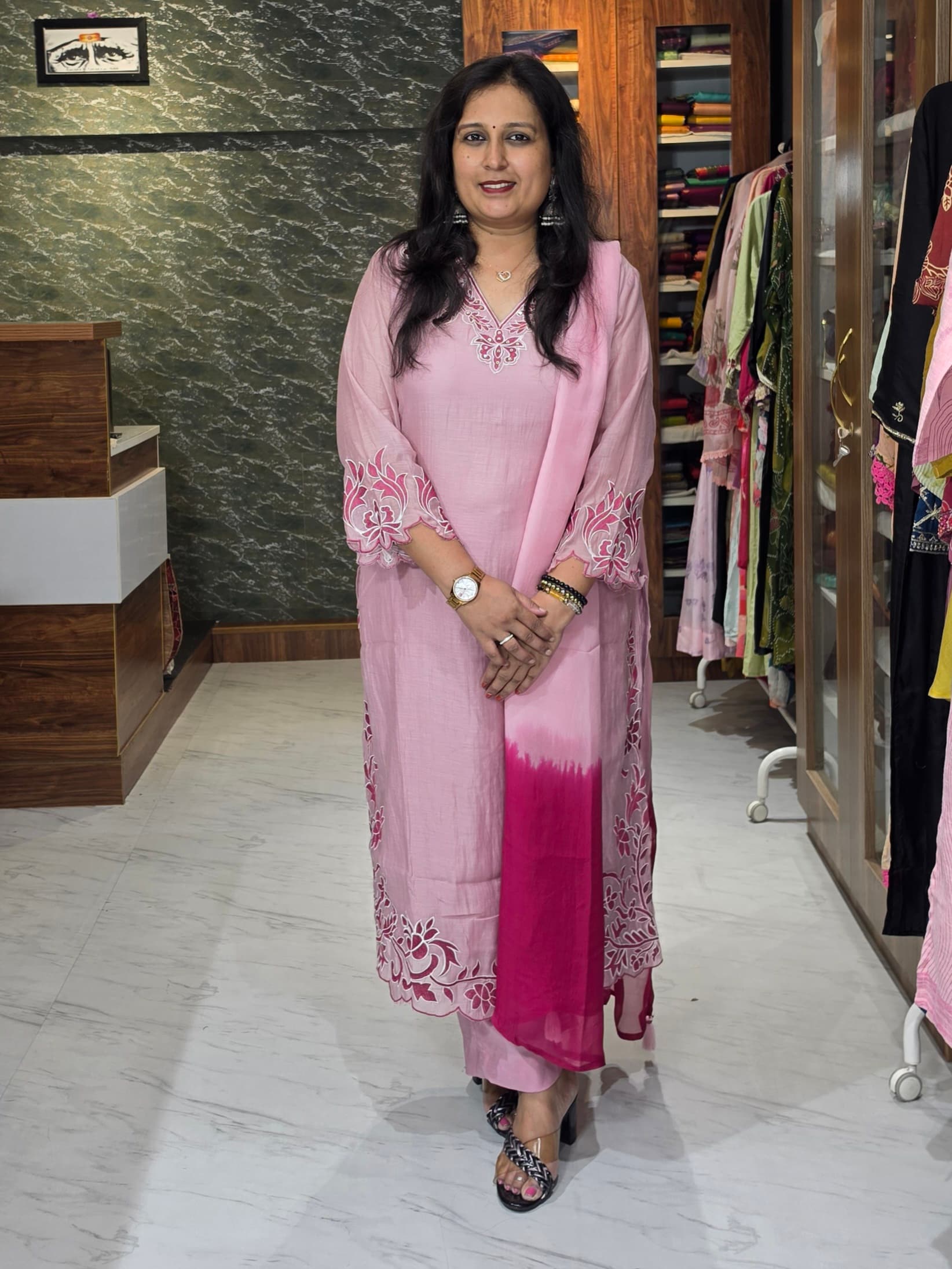 Mul Chanderi Pink Appliqué Embroidery Suit Set with Organza Dupatta